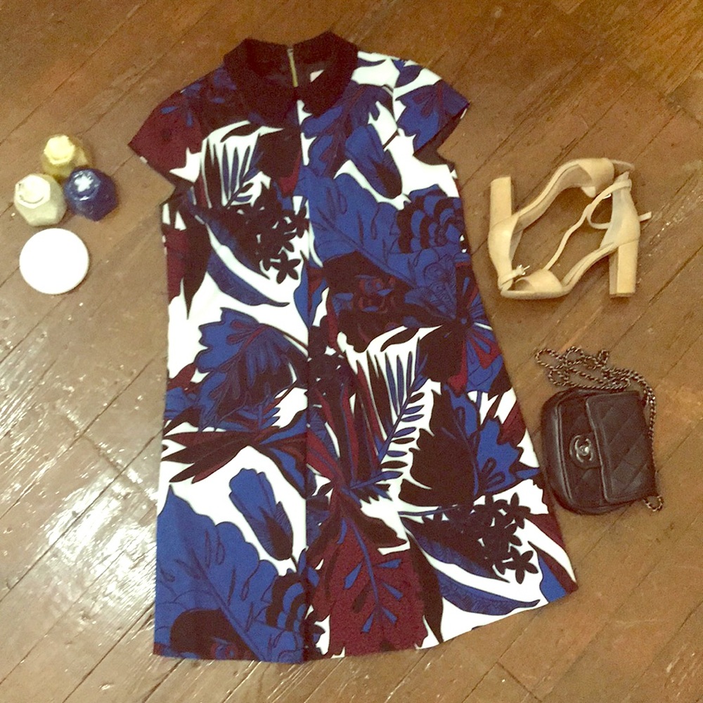 Avanna Woodblock Leaf Shift Dress